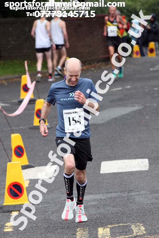 Tynedale Jelly Tea 10 Mile Road Race, Ovingham, Northumberland. Photo: David T. Hewitson/Sports for All Pics